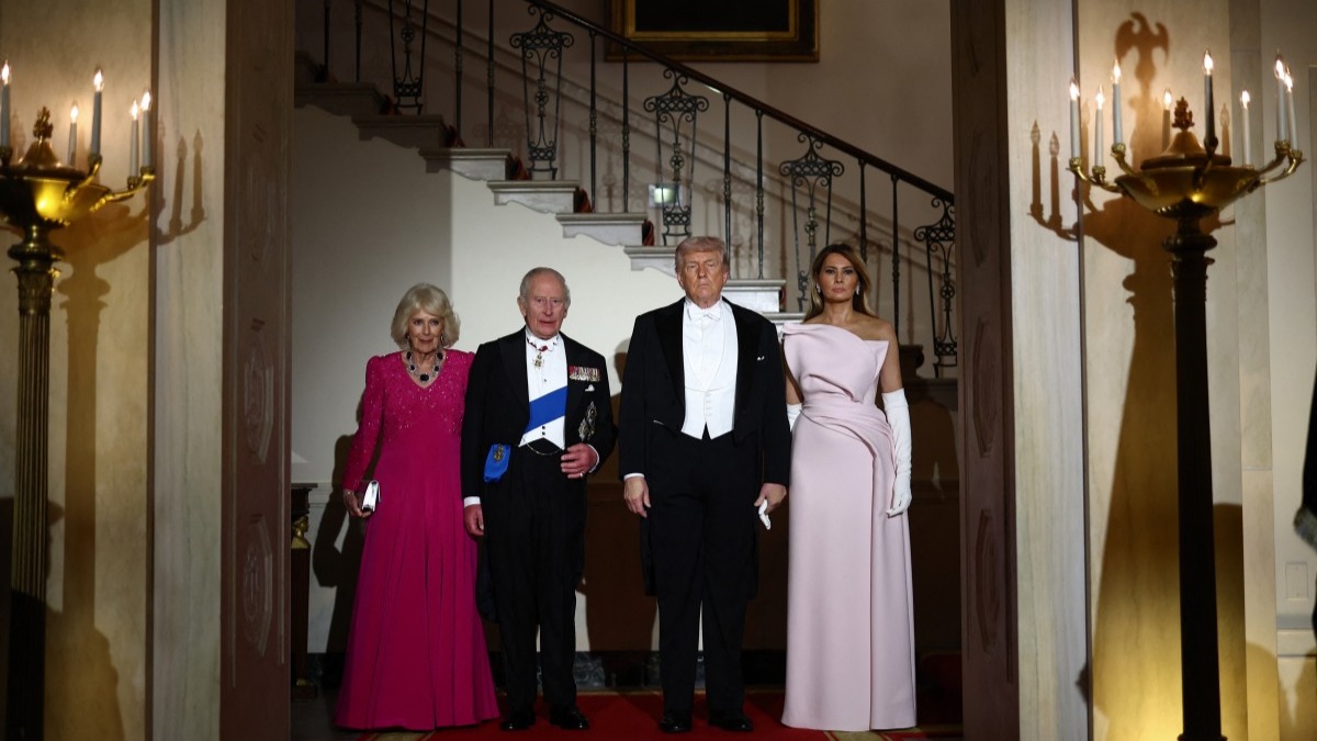 Devlet yemeğinde sürpriz çıkış. 