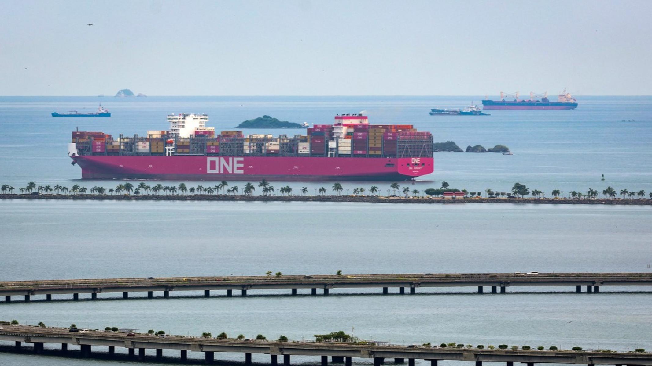 Panama Kanalı'ndan geçmek için rekor ücret ödedi