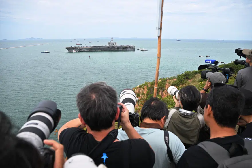 USS ABRAHAM LINCOLN TAYLAND'A ULAŞTI USS ABRAHAM LINCOLN TAYLAND'A ULAŞTI