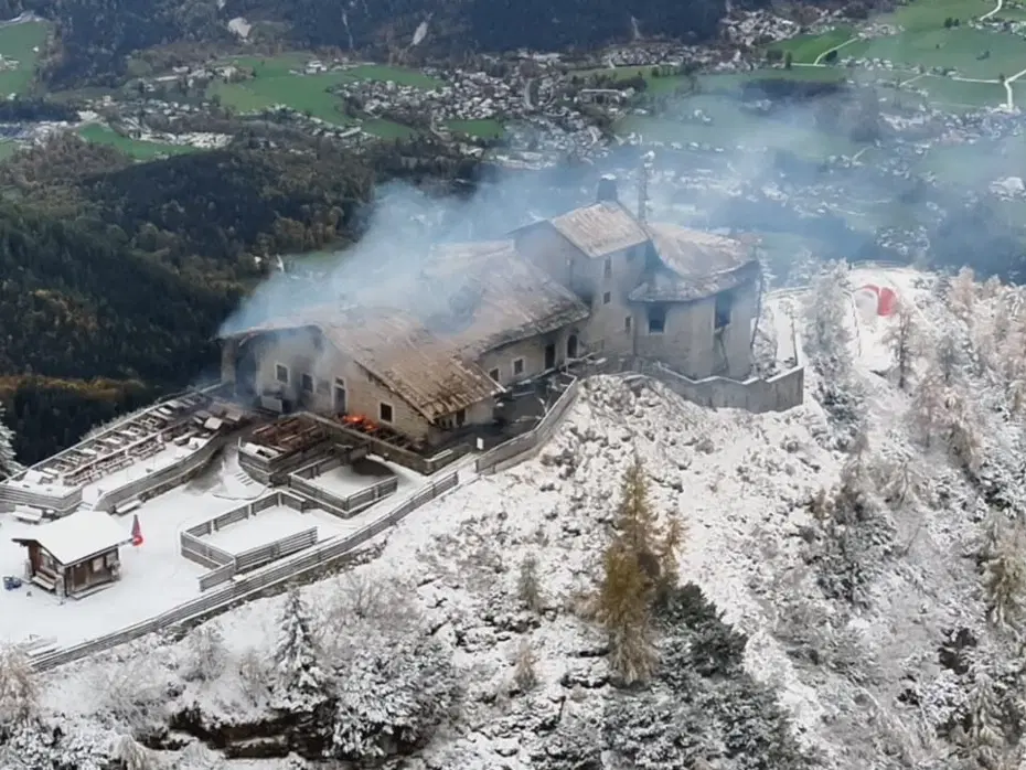Hitler'in Kartal Yuvası kül oldu