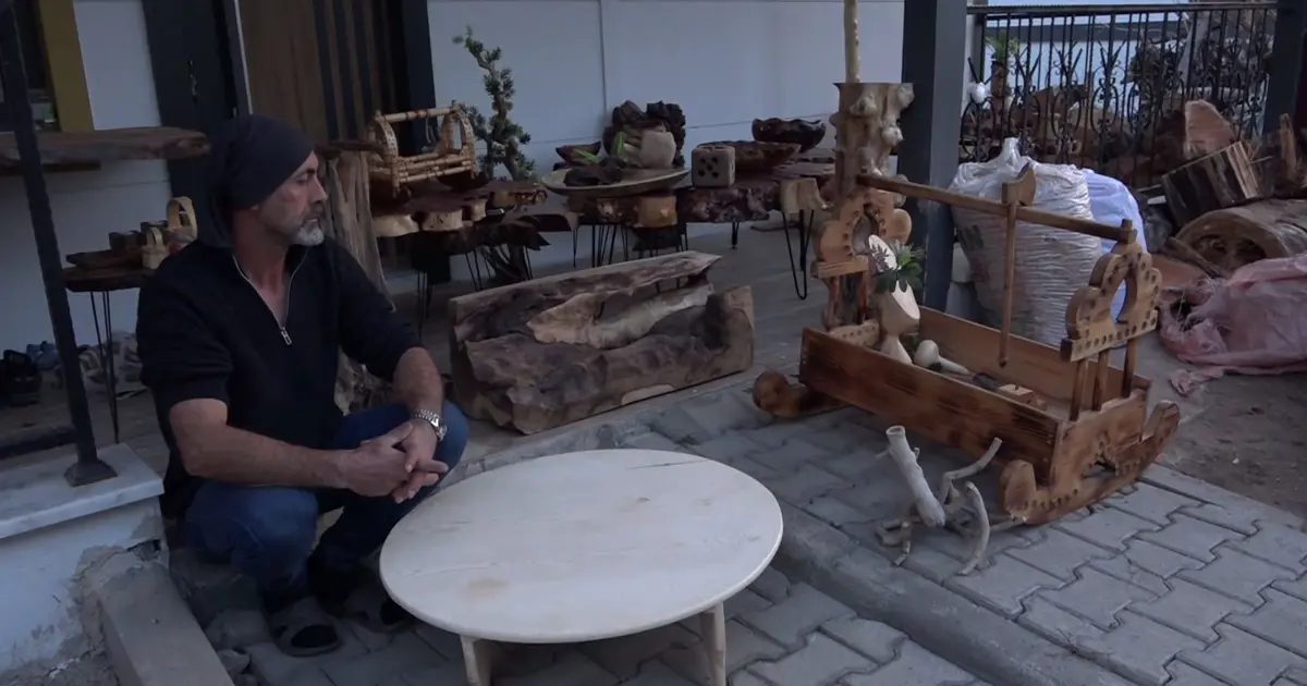 Hepsini ormandan topluyor: 25 yıldır dönüştürüp hediye ediyor