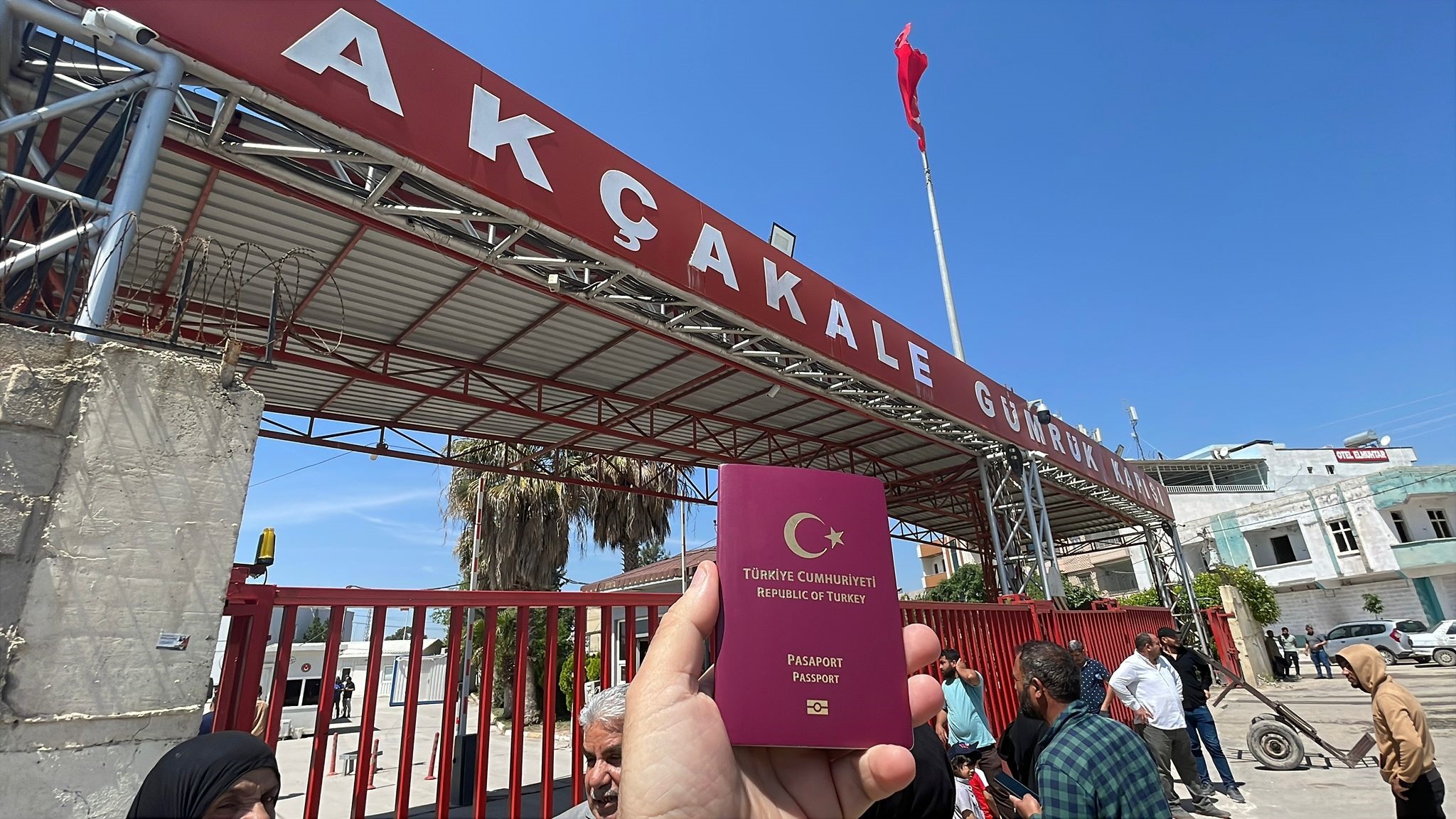 Suriye sınırında 12 yıl sonra yeni dönem. Akçakale Sınır Kapısı açıldı