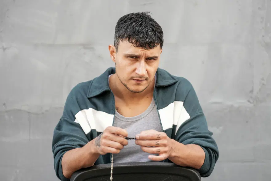 "SEYİRCİ VE ALİ CABBAR'IN NASIL BİR İLİŞKİ KURACAĞINI MERAK EDİYORUM" 3 "SEYİRCİ VE ALİ CABBAR'IN NASIL BİR İLİŞKİ KURACAĞINI MERAK EDİYORUM" 3