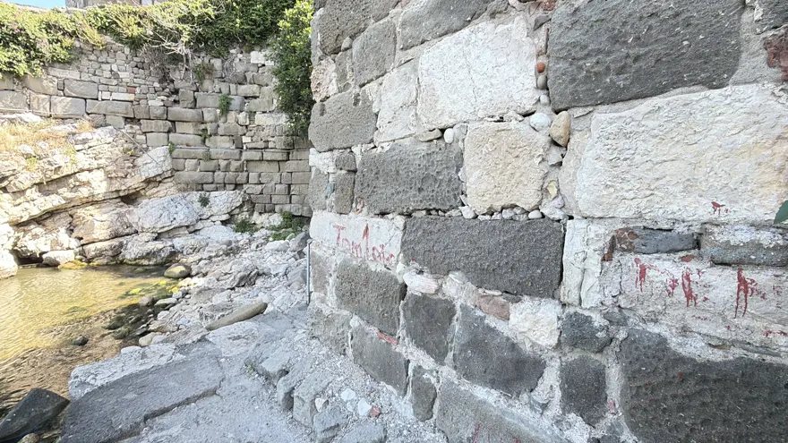 Tarihi Direkli Kaya karalama defterine döndü 3
