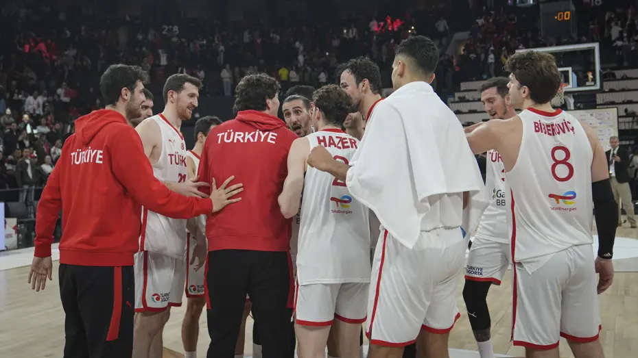 12 Dev Adam, Bosna Hersek'i farklı geçti