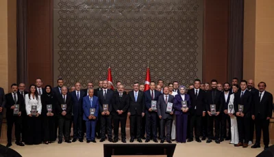 11. Anadolu Medya Ödülleri sahiplerini bulduBu yıl 11'incisi düzenlenen Anadolu Medya Ödülleri, Cumhurbaşkanı Yardımcısı Cevdet Yılmaz'ın katıldığı programla sahiplerini buldu. Gecede NTV'den Osman Terkan, Yılın Muhabiri Ödülüne layık görüldü.