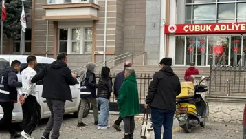 Karı-koca uyuşturucu ticaretinden tutuklandı