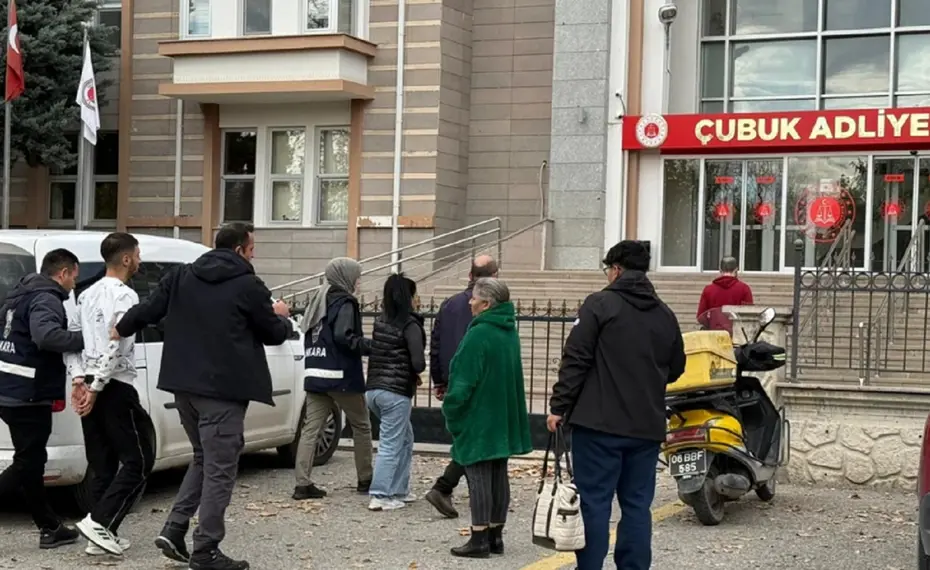 Karı-koca uyuşturucu ticaretinden tutuklandı