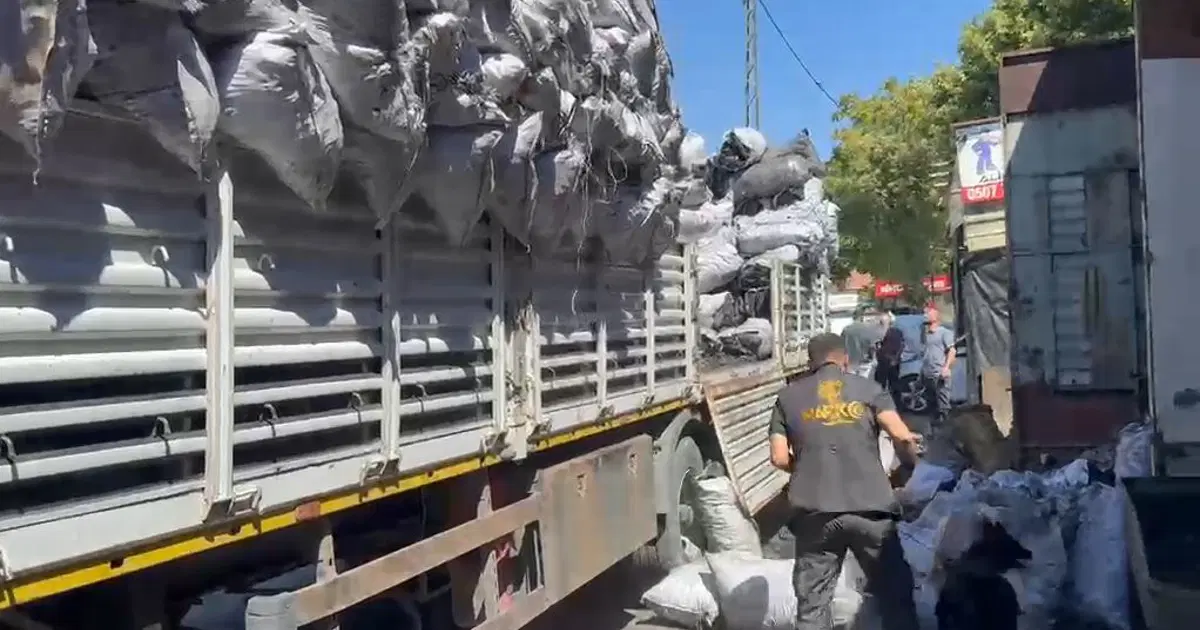 Ankara'da kömür yüklü tırda 1 buçuk kilo esrar ele geçirildi