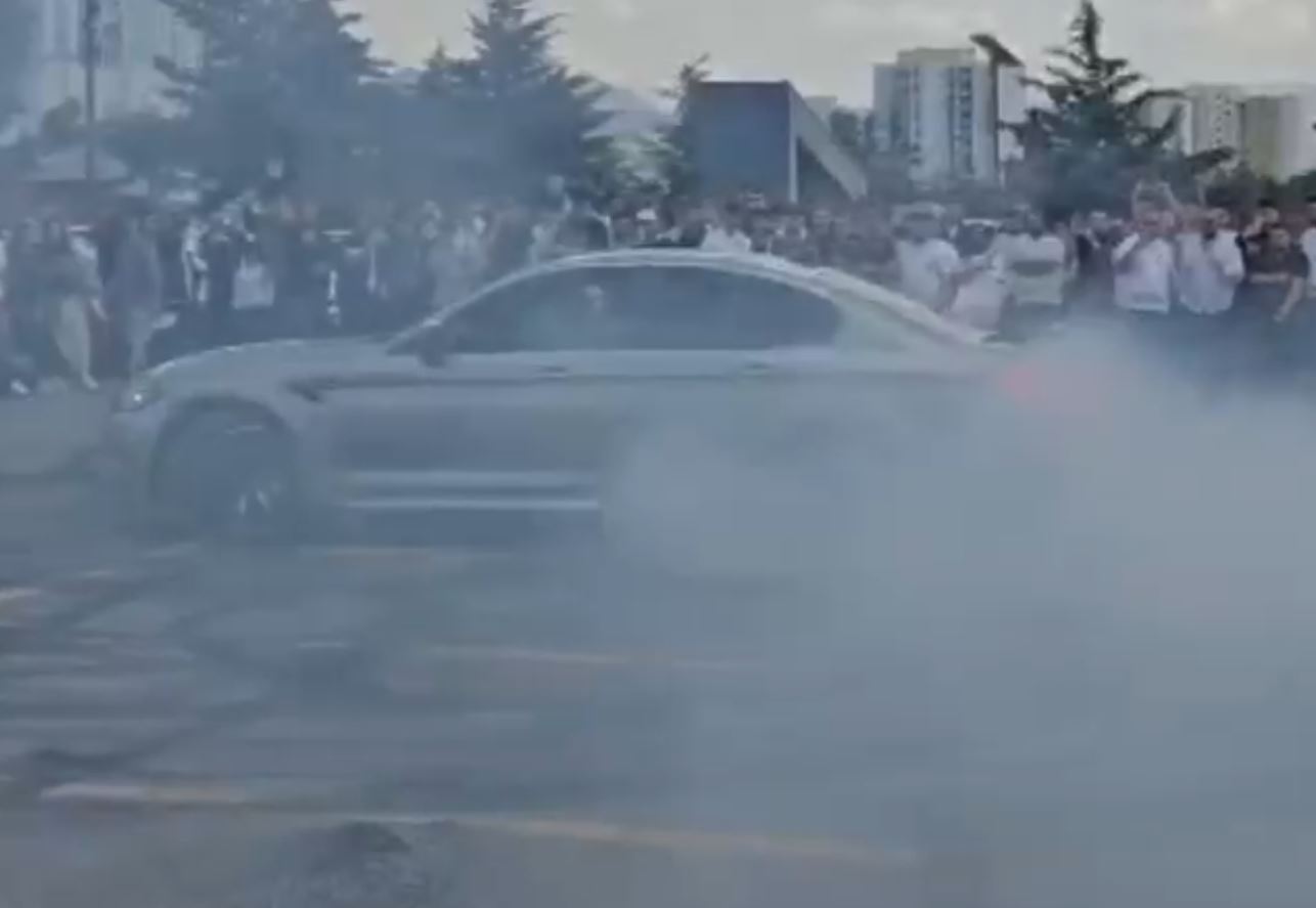 Araçlarıyla drift atan 11 sürücüye ev hapsi
