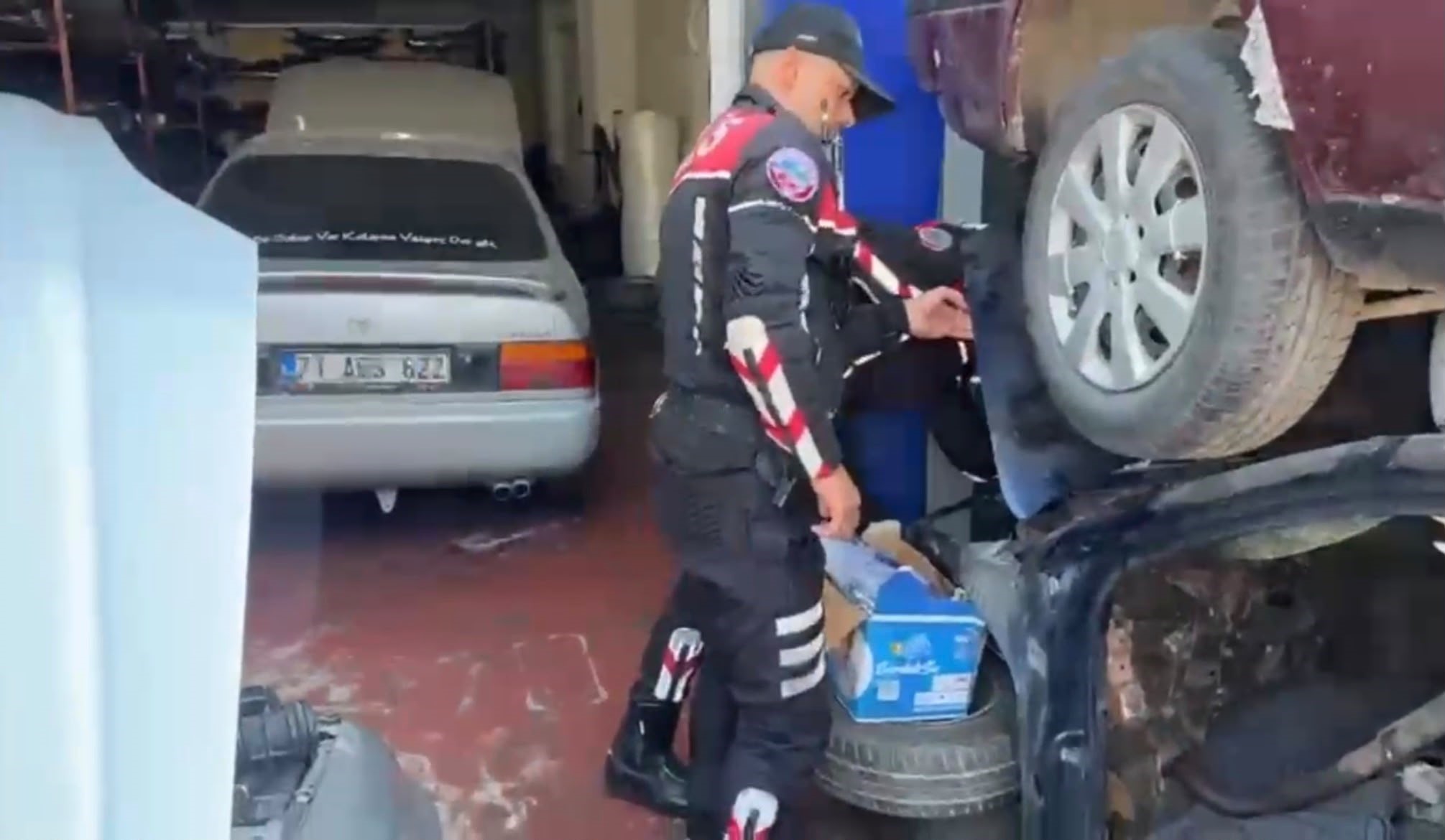 Ankara’da change operasyonu: 4 motor ve 2 kesilmiş araç ele geçirildi