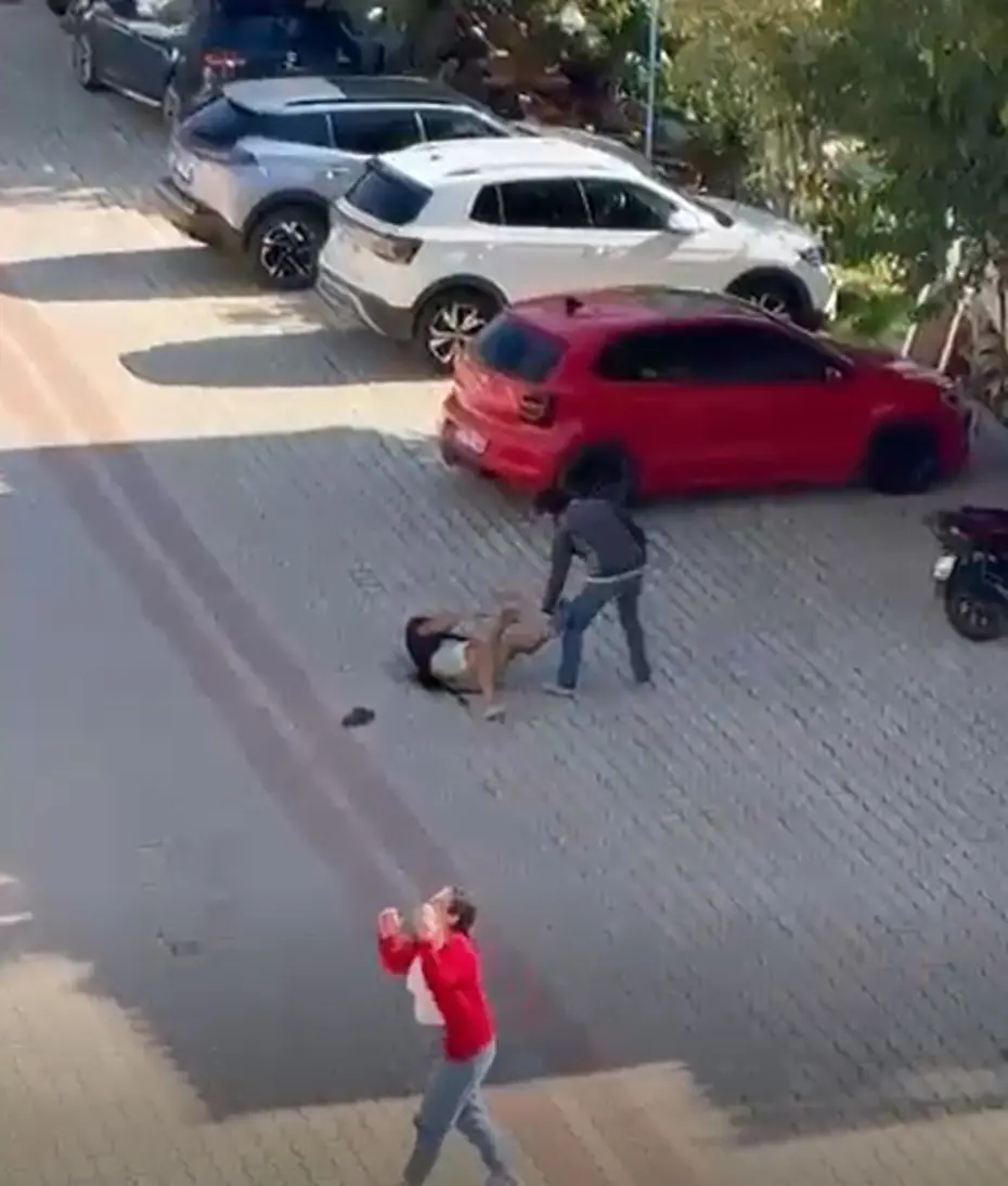 Annesiyle gönül ilişkisini öğrendi, sokak ortasında katletti