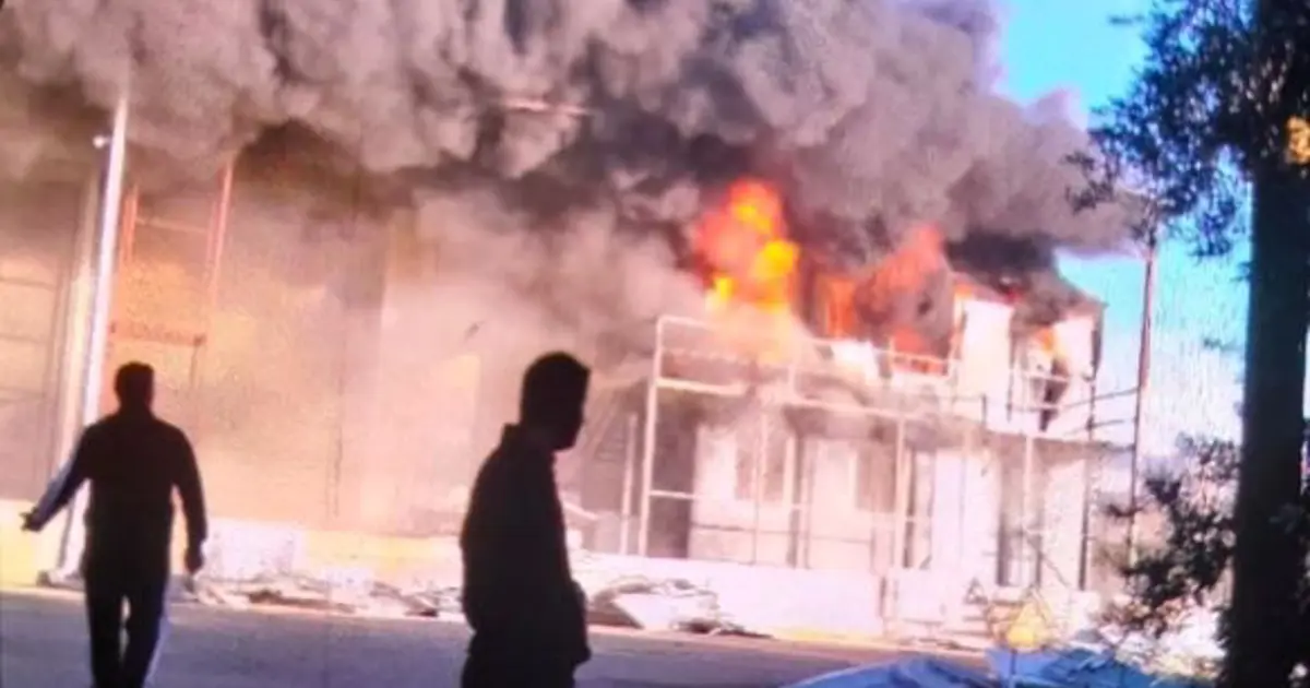 Antalya'da işletme deposunda yangın