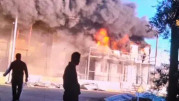 Antalya'da işletme deposunda yangın