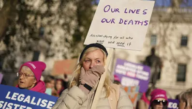 Hollanda mahkemesi, ötanazi kısıtlamalarının yasal olduğuna karar verdi