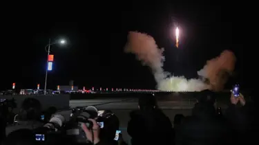 Çin'in yeni uyduları uzay keşfine başladı