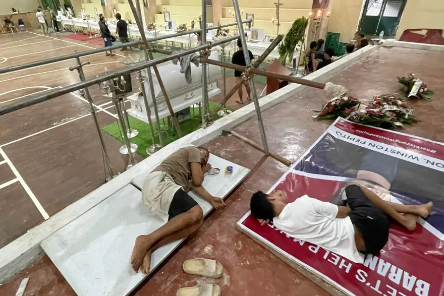 1 MİLYON 300 BİN KİŞİ ELEKTRİKSİZ KALDI  1