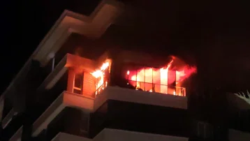 Aksaray'da apartman yangını: Dumandan etkilenen 14 kişi kurtarıldı