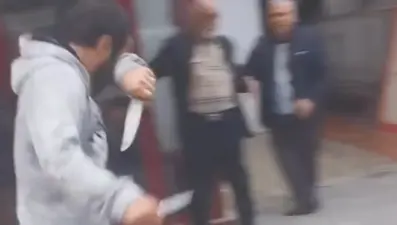 Kocaeli’de polislere bıçak çeken şüpheli vuruldu