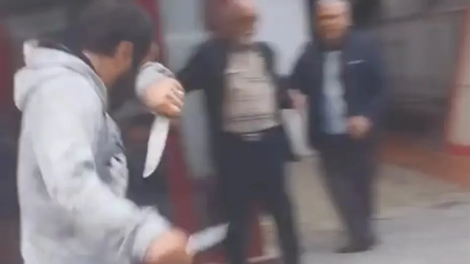 Kocaeli’de polislere bıçak çeken şüpheli vuruldu