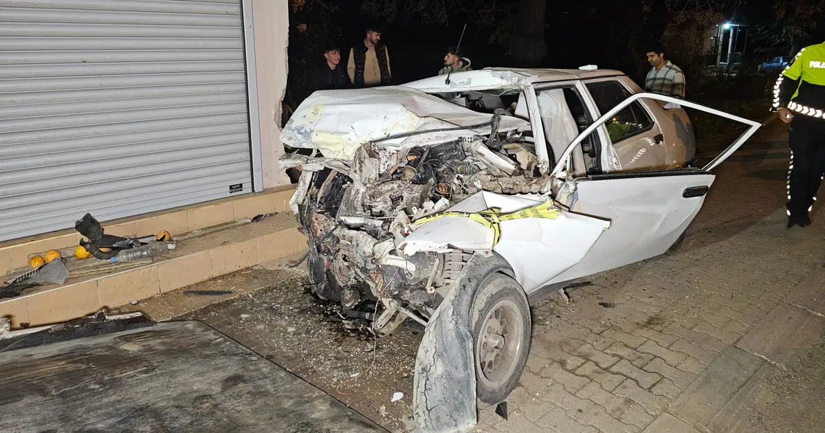 Arkadaşının öldüğü kazada ağır yaralanan ehliyetsiz sürücü kurtarılamadı