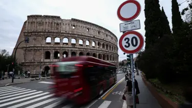 Roma şehir merkezinde araçlara hız sınırı