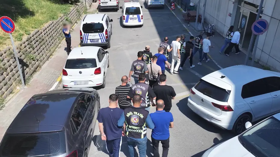 Trafikte konvoy yapan 10 sürücüye 230 bin lira para cezası