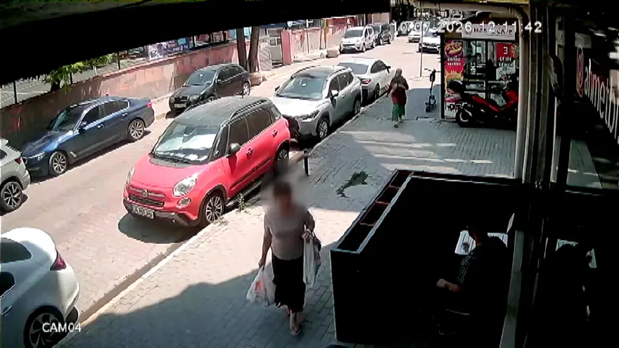 Esnaf illallah etti: Tam 10 kez aynı şeyi yaptı, bu kadını içeri almayın 1