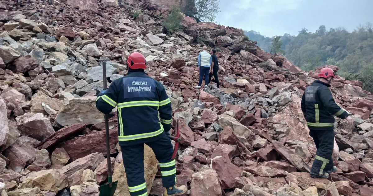 Ordu’da taş ocağında göçük: Enkaz altında 2 işçiden birinin cansız bedenine ulaşıldı