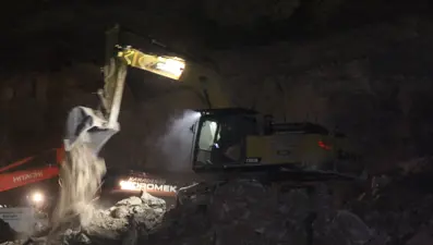 Taş ocağında göçük | Çalışmalar durduruldu 
