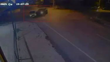 Hatay'da trafik kazası: 2 araç kafa kafaya çarpıştı