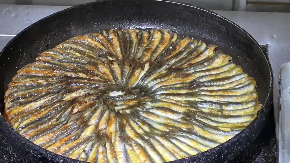 Evde hamsi pişirmenin püf noktası: 25 yıllık balıkçı sırrı açıkladı