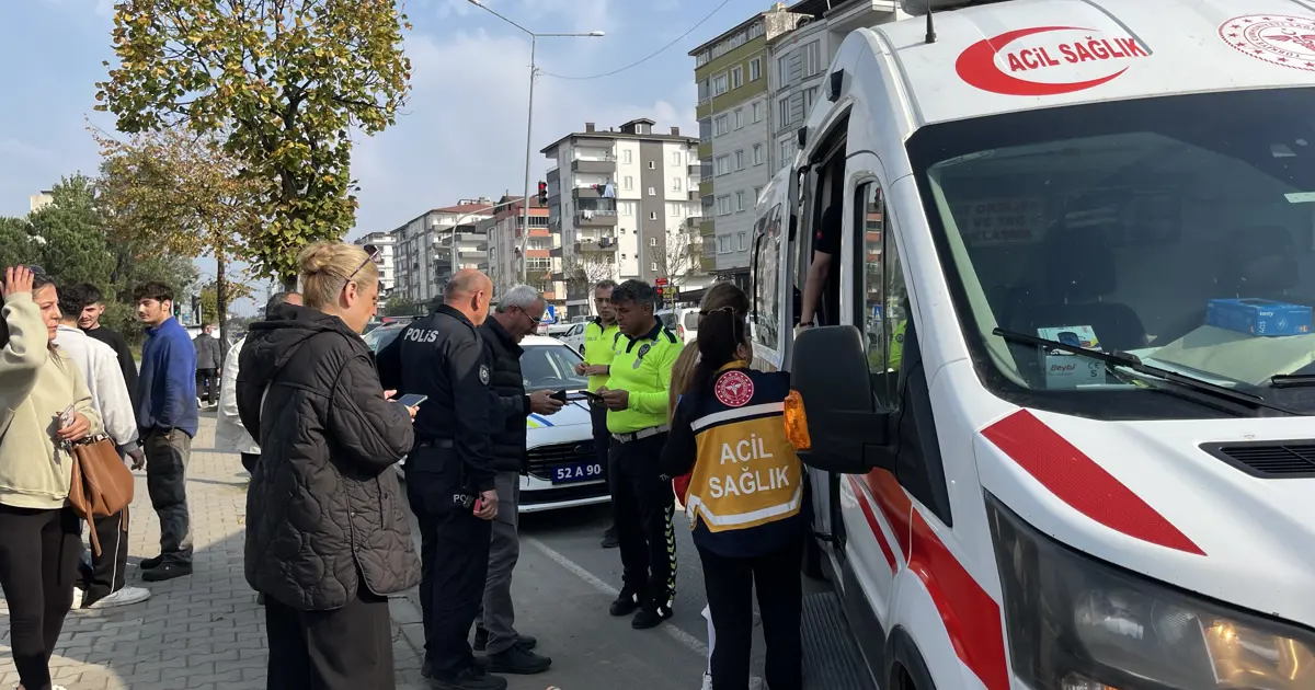 Dolmuş cipe arkadan çarptı: 11'i öğrenci 13 yaralı