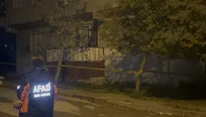 Gebze’de çatlak ve kayma tespit edilen 2 katlı bina tahliye edildi