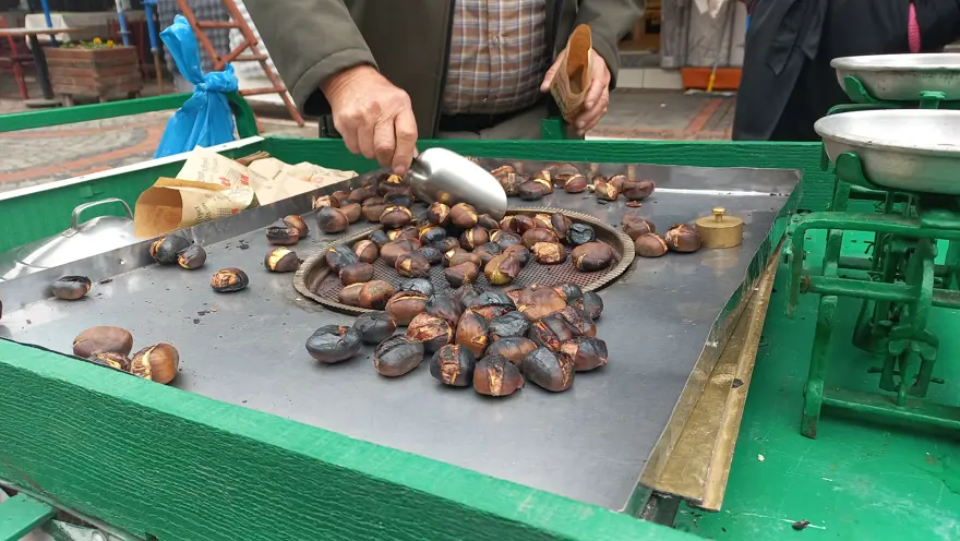 Yarım asırdır sokaklarda: 3 çocuğunu bu meslek sayesinde okuttu 1