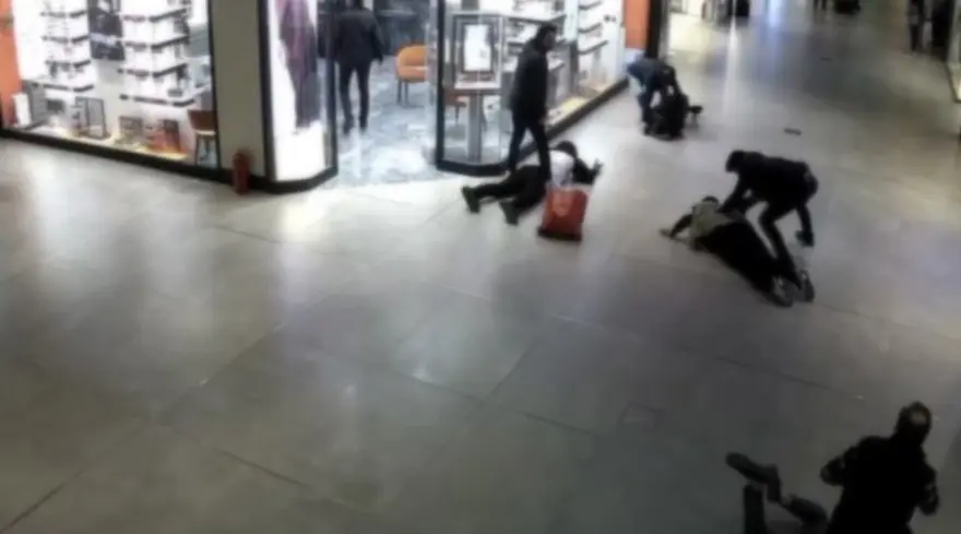 AVM'DE SUÇÜSTÜ YAKALANDILAR 2