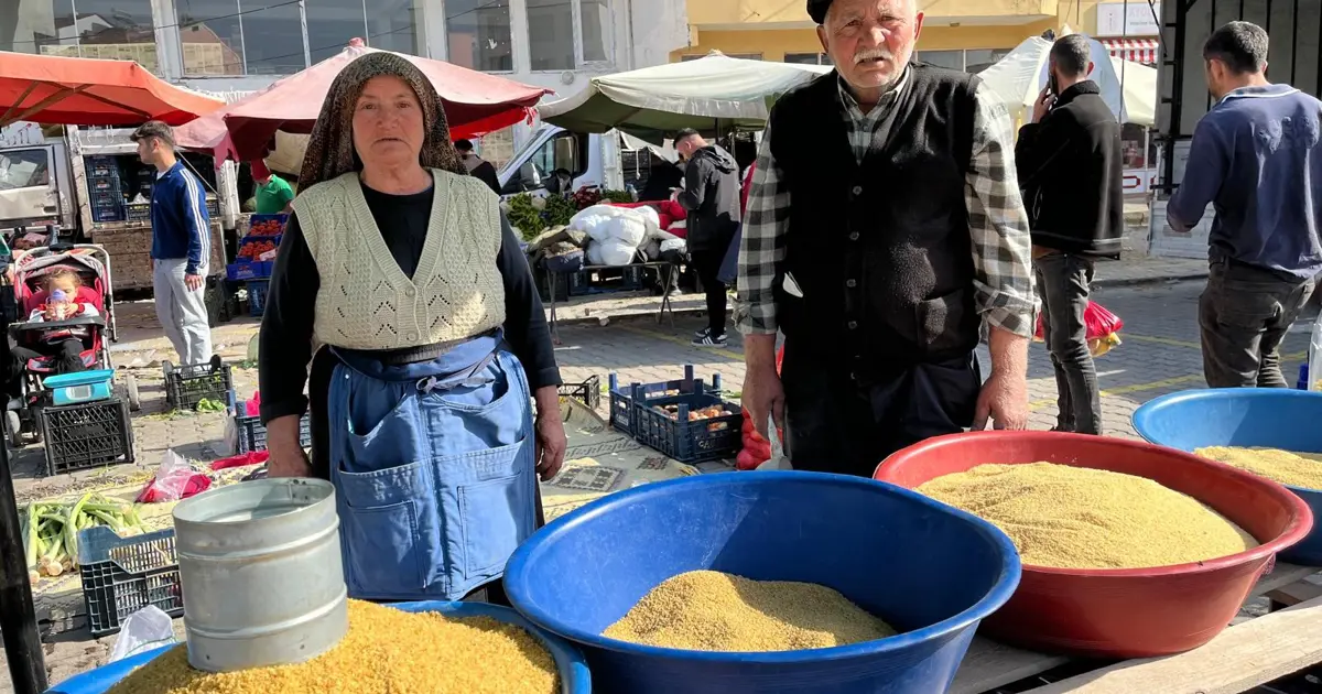 40 yıldır omuz omuza çalışıyorlar: 70 yaşındaki çift geçimini böyle sağlıyor