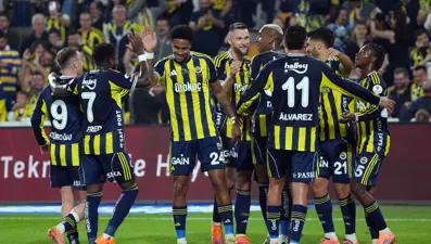 Fenerbahçe'de aylar sonra forma giyen futbolcuya Kadıköy'de büyük tepki