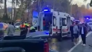 17 yaşındaki ehliyetsiz sürücü kaza yaptı: 2'si çocuk 3 yaralı