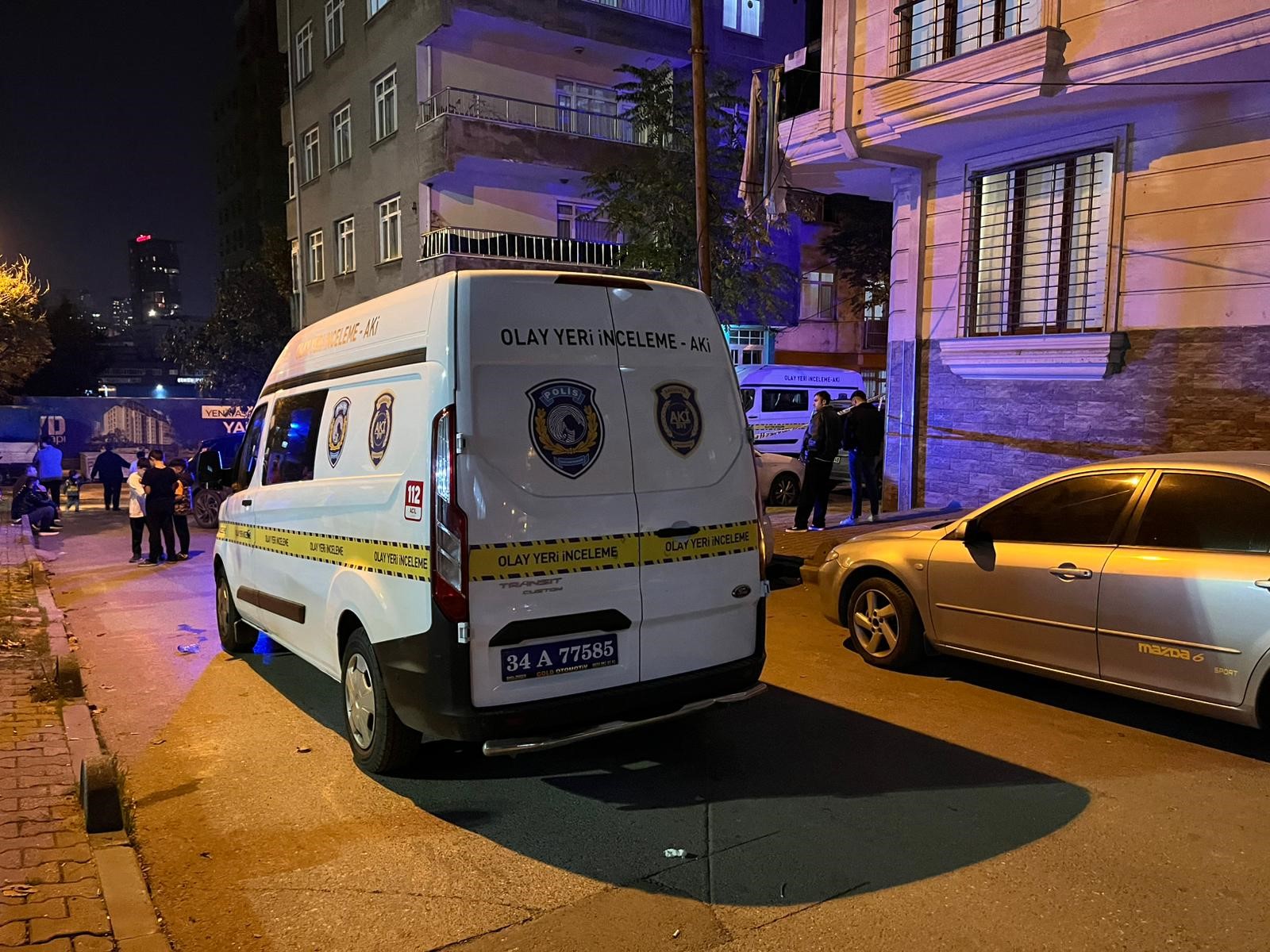 Küçükçekmece’de bir kişi iş yerinde ölü bulundu