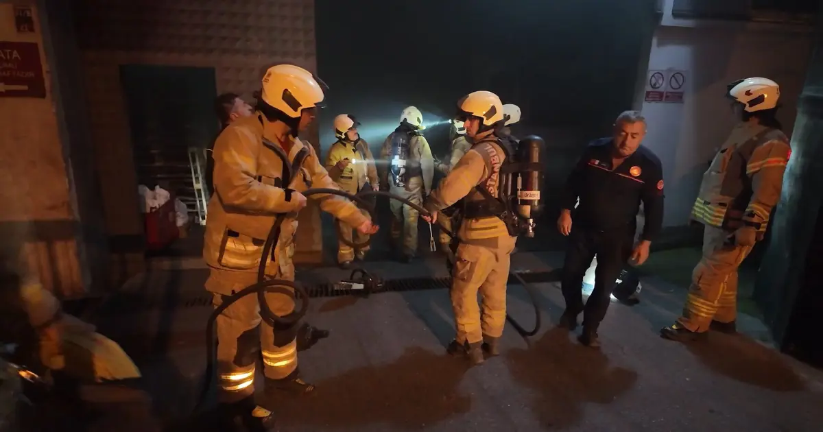 Çekmeköy'de fabrikada yangın: Yanık kokusu faciayı önledi