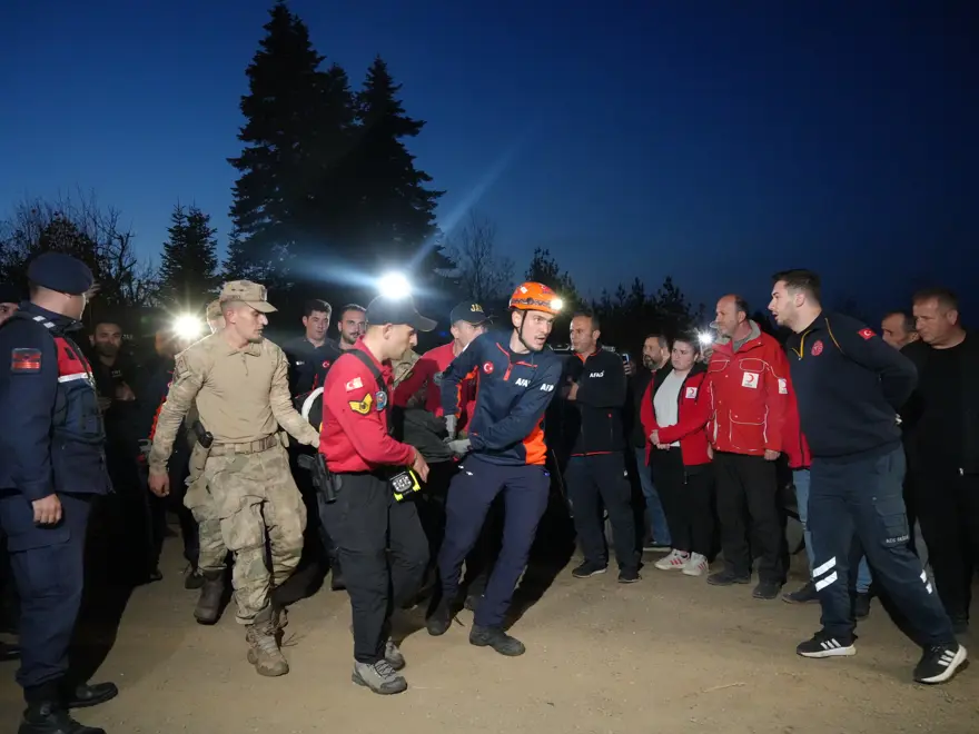 CENAZELER ADLİ TIP KURUMUNA GÖNDERİLDİ 2