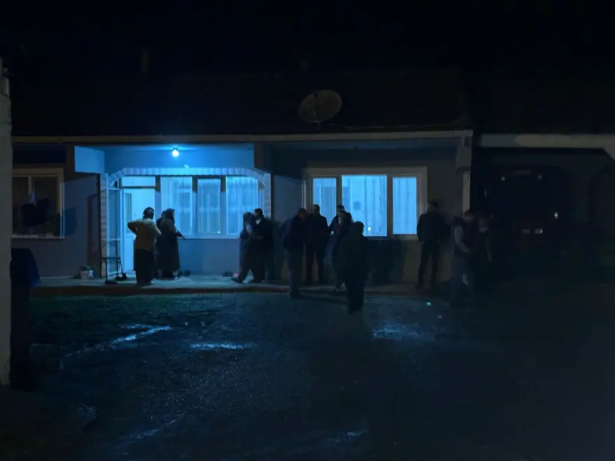 Şehit ailelerine acı haber verildi: Evlere bayraklar asıldı, taziye çadırları kuruldu 3 Şehit ailelerine acı haber verildi: Evlere bayraklar asıldı, taziye çadırları kuruldu 3