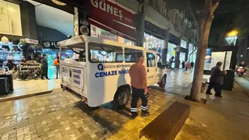 Kötü koku ihbarının altından ceset çıktı