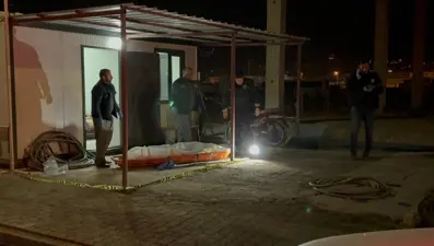 Bekçi kulübesinin önünde ölü bulundu
