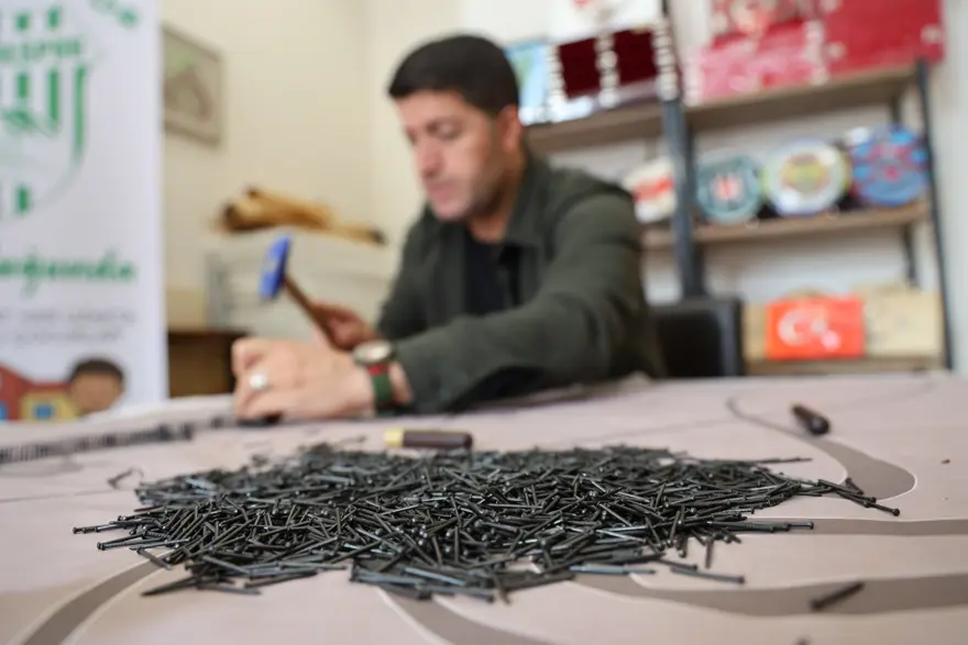 Hobisini sanata dönüştürdü: Türkiye'deki 8 ustadan biri  