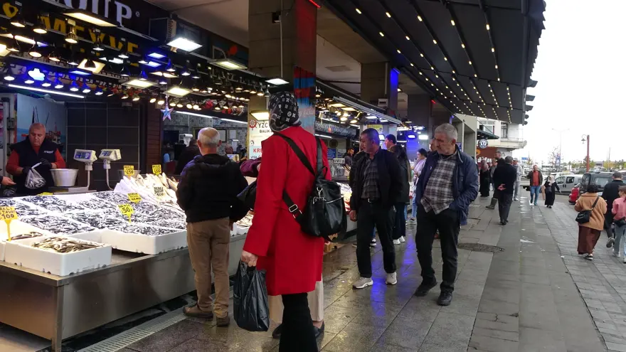 En bereketli sezon, 3 kilosu 200 TL. Tezgahlar doldu, taştı  3