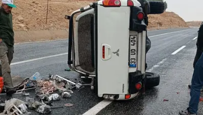 Elazığ’da yağış sonucu kayganlaşan yol, kazaya neden oldu