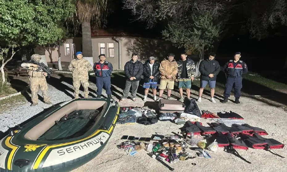 Yunanistan'a geçmeye çalışan 5 kaçak göçmen yakalandı
