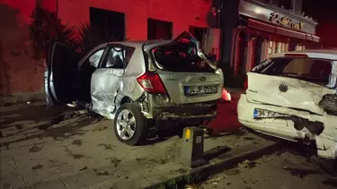 Üsküdar'da trafik kazası : 1'i ağır 2 yaralı 
